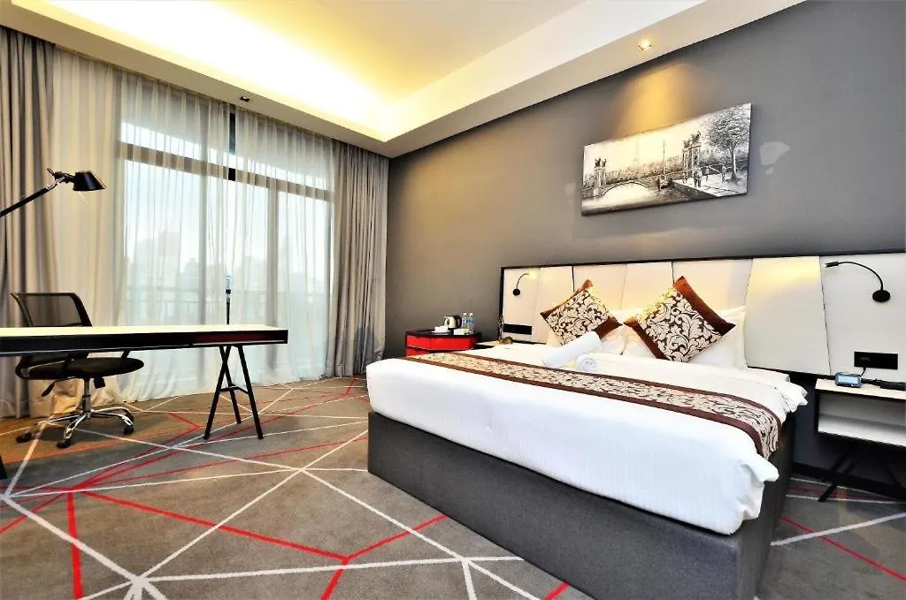 The Oak Room At M101 كوالالمبور