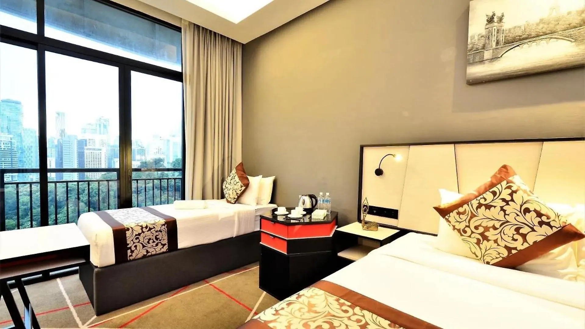The Oak Room At M101 كوالالمبور 0*,  ماليزيا